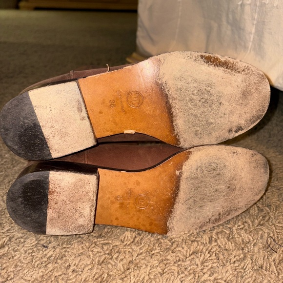 CHANEL CC CLAIR LEATHER TALL RIDING BOOTS sz 38 pre loved - Picture 10 of 16